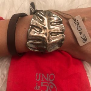 Uno de 50 silver oxidized leaf bracelet